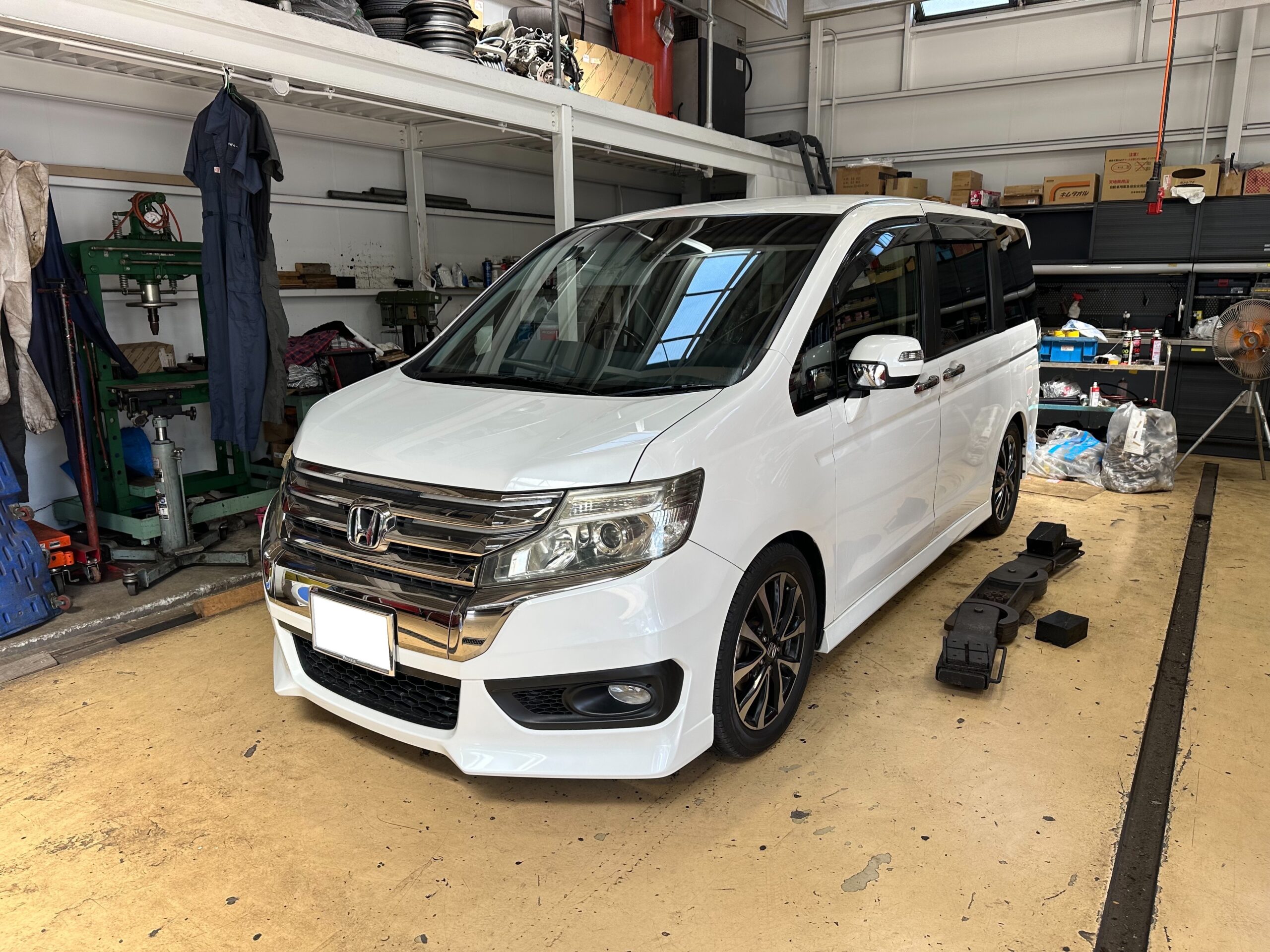 ステップワゴン】トルコン太郎にてCVTF圧送交換＆ストレーナー交換